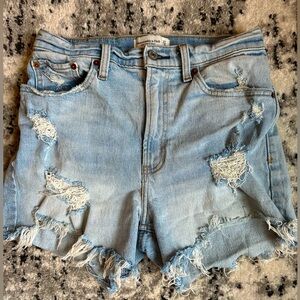 Abercrombie & Fitch High Rise 4” Short